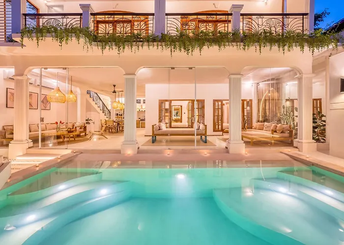 Villa San Diego: Brand New 4bdr