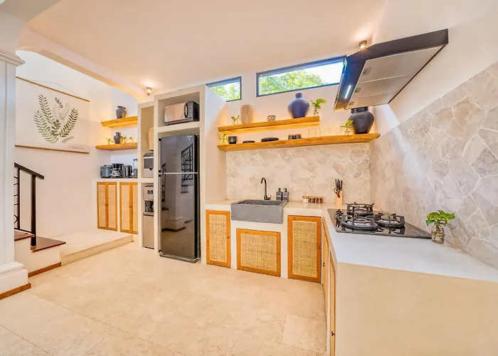 San Diego: Brand New 4bdr *