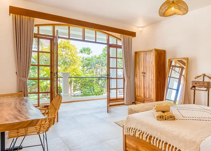 Villa San Diego: Brand New 4bdr *